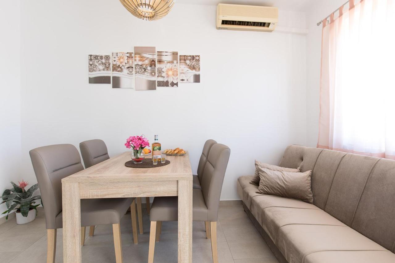 Apartment Oleander Пунат Екстер'єр фото